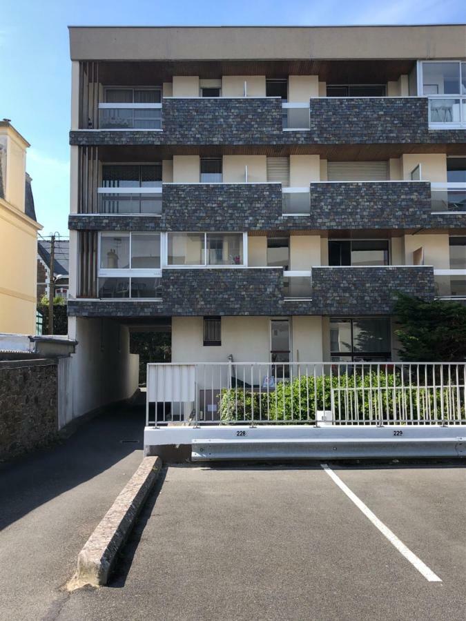 Le Courtoisville Apartment แซ็งต์มาโล ภายนอก รูปภาพ